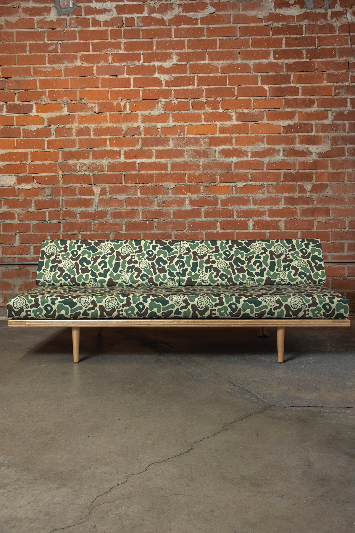 Modernica daybed online